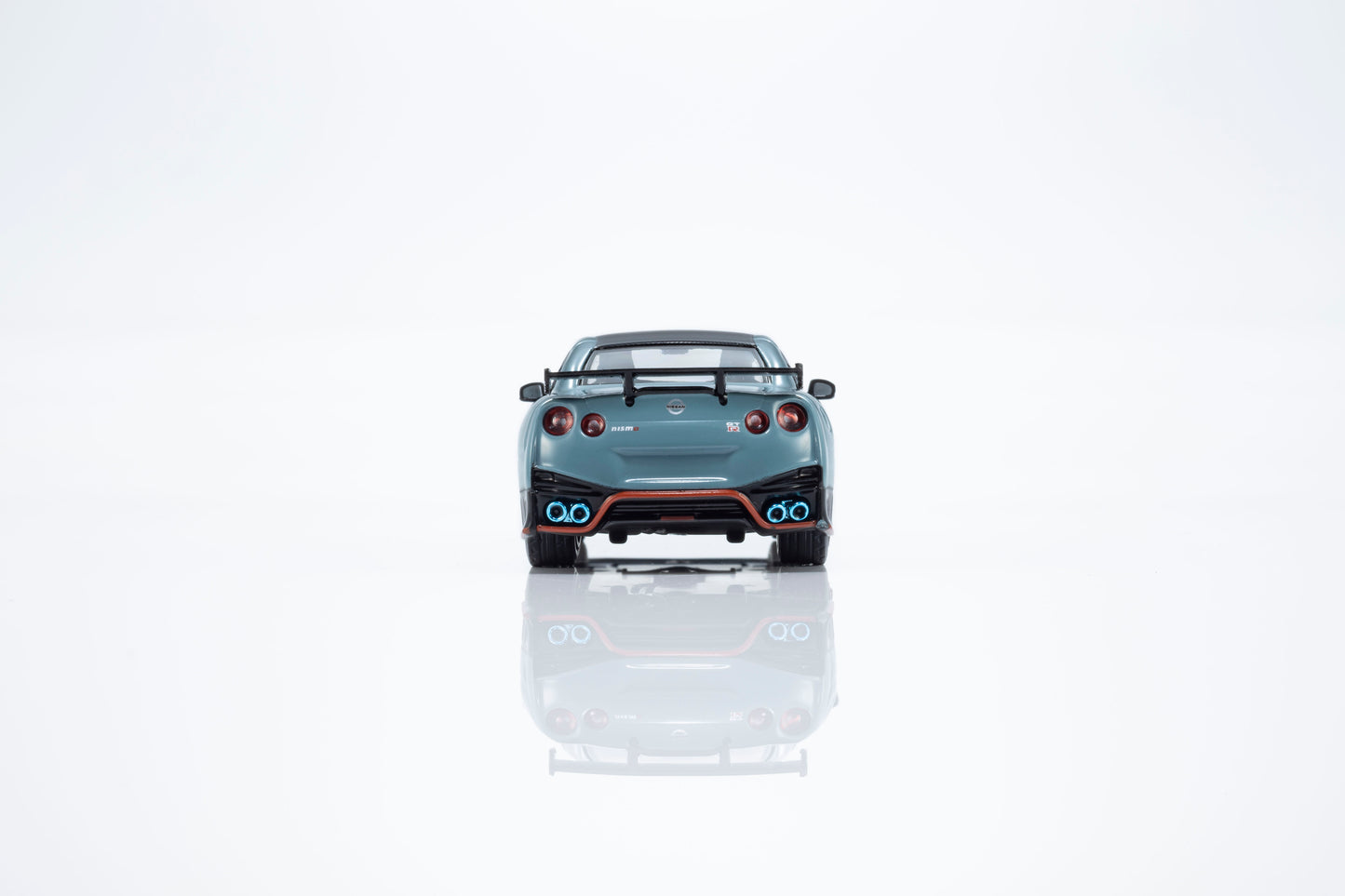 [ETA:  Apr 2024 ] Kyosho 1/64 Nissan GT-R Nismo Special Edition