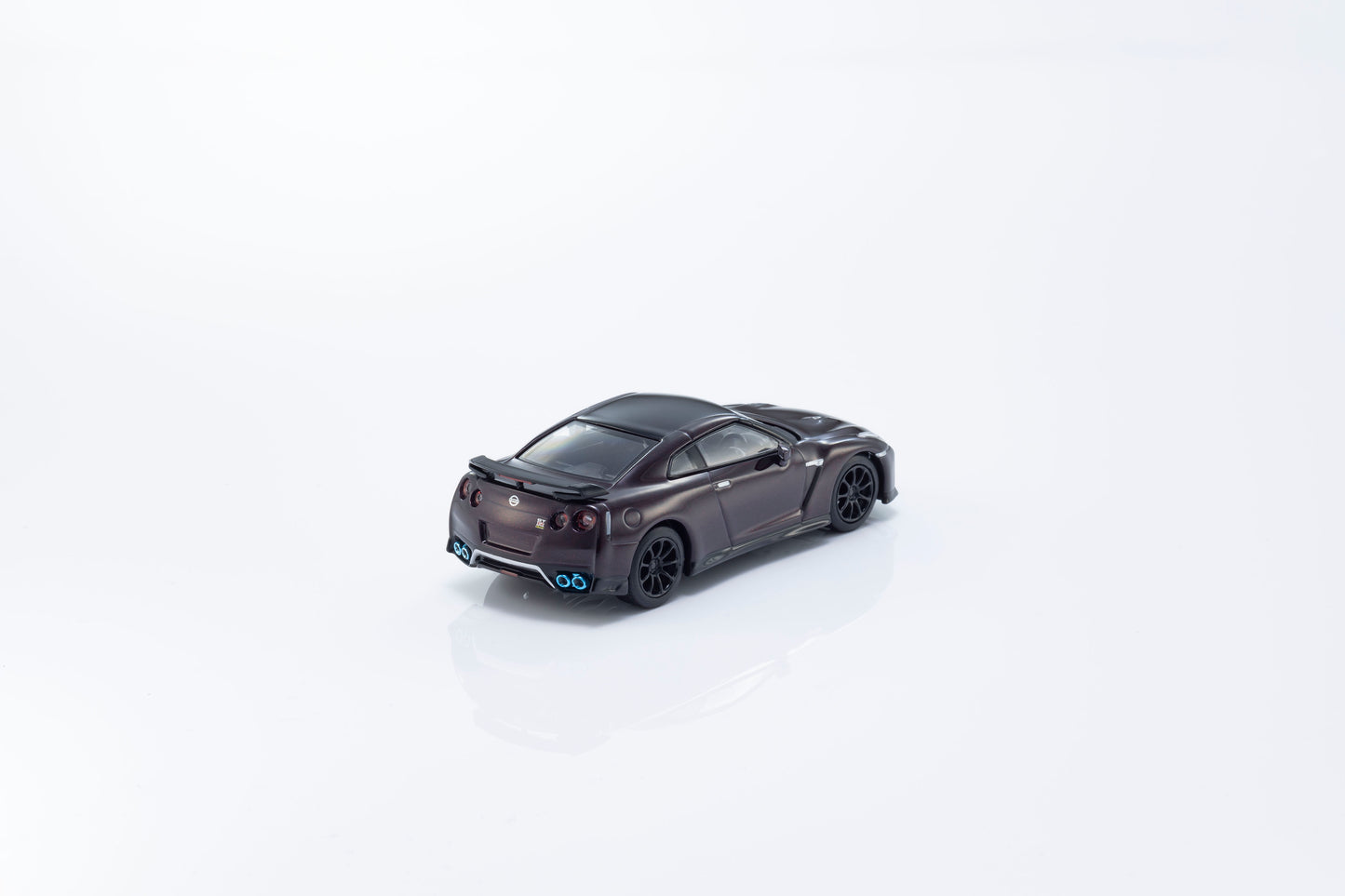 [ETA:  Apr 2024 ] Kyosho 1/64 Nissan GT-R Track Edition Engineered
 By  Nismo T- Spec