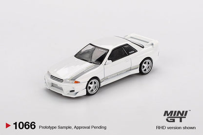 [ETA:  Dec 2025 ] Mini GT 1/64 Nissan Skyline GT-R (R32) VeilSide Combat C-I White