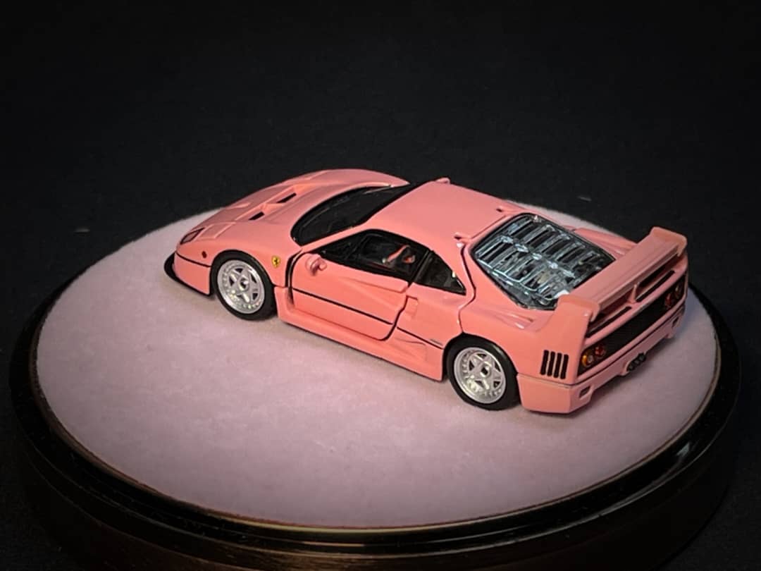 PGM 1/64 F40 LM Pink