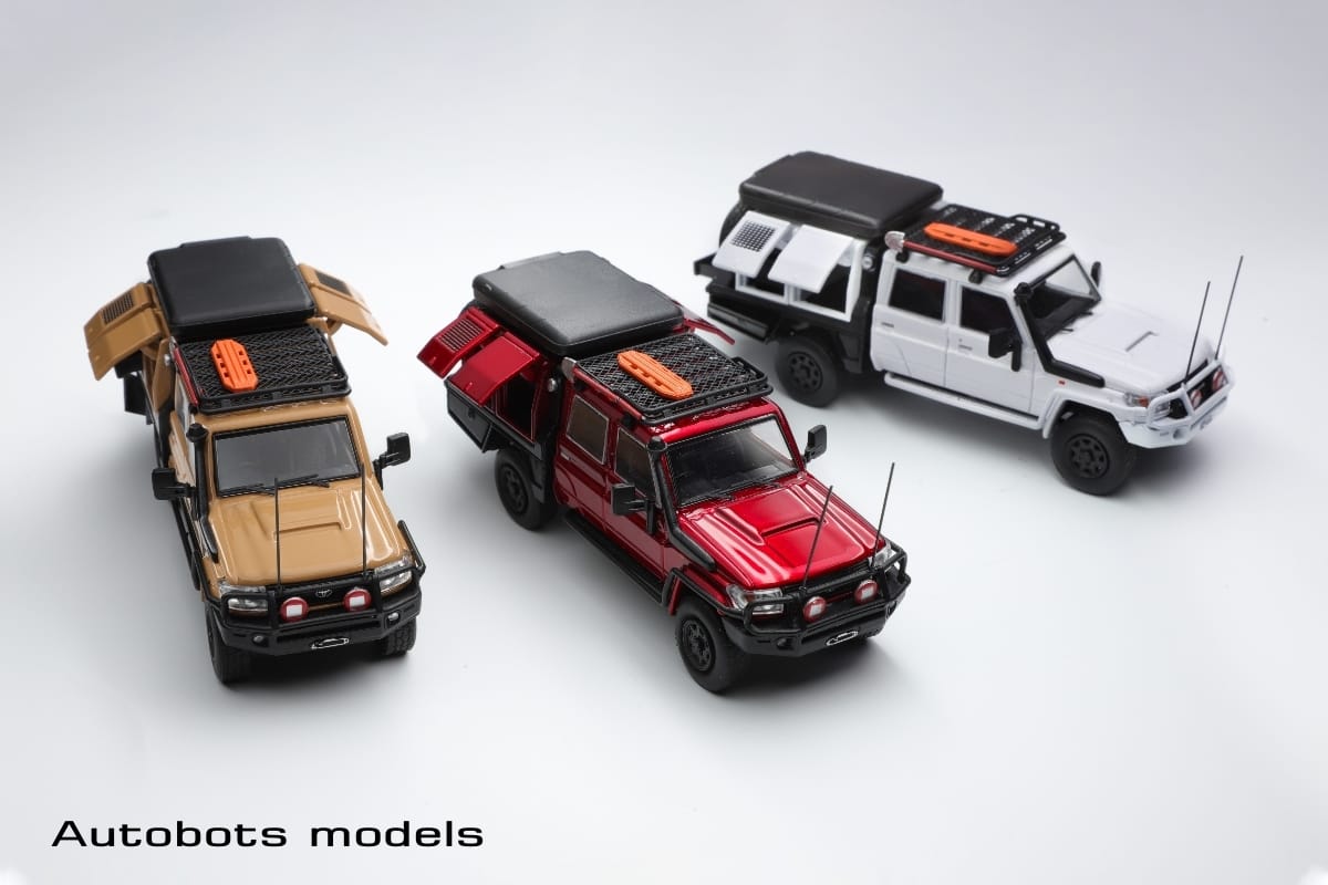 Autobots Models 1/64 Land Cruiser LC79 Pickup Double Cabin