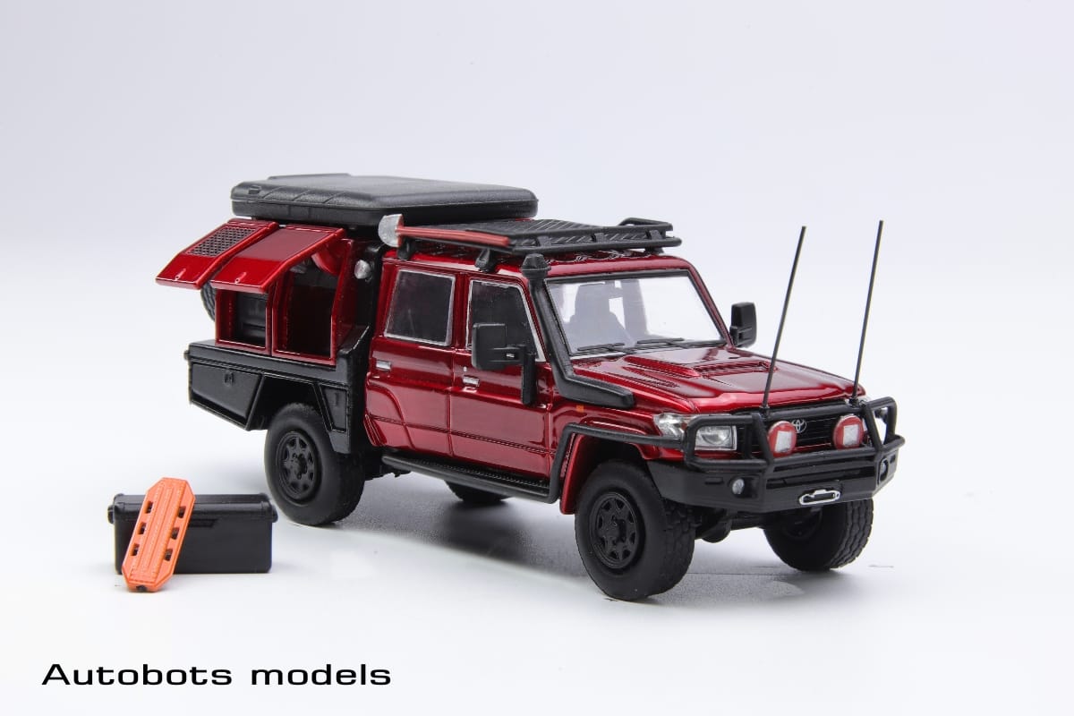 Autobots Models 1/64 Land Cruiser LC79 Pickup Double Cabin