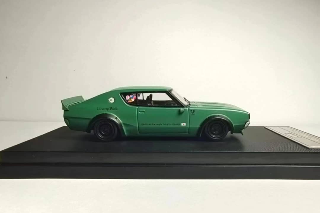 Zoom 1/64 Skyline GT-R KPGC110, Liberty Walk Modified