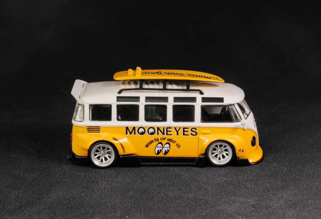 LF Model 1/64 VW T1 Kombi Mooneyes