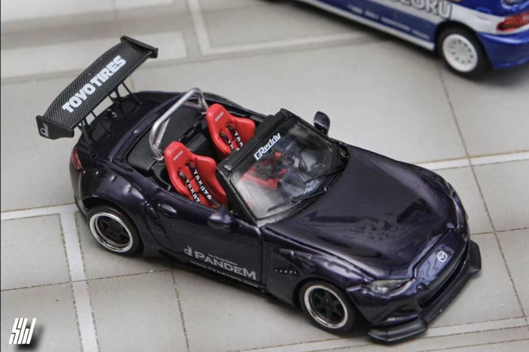 Street Weapon 1/64 MX-5 Roadster Pandem Rocket Bunny Modified Midnight Purple