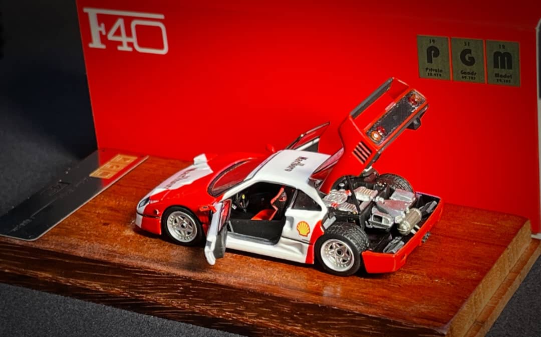 [ETA:  May 2024 ] PGM 1/64 Ferrari F40 (F120) with Retractable Headlights Marlboro Livery
