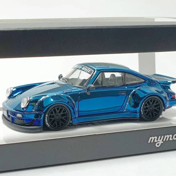 Model Collect 1/64 RWB930 GT Wing - Chrome Blue