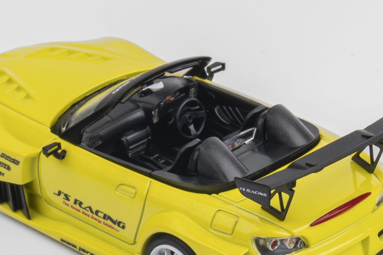 MicroTurbo 1/64 S2000 AP1 J's Racing Modified Metallic Yellow (Open-Hood丨Detachable Engine丨Magnet Spoiler)