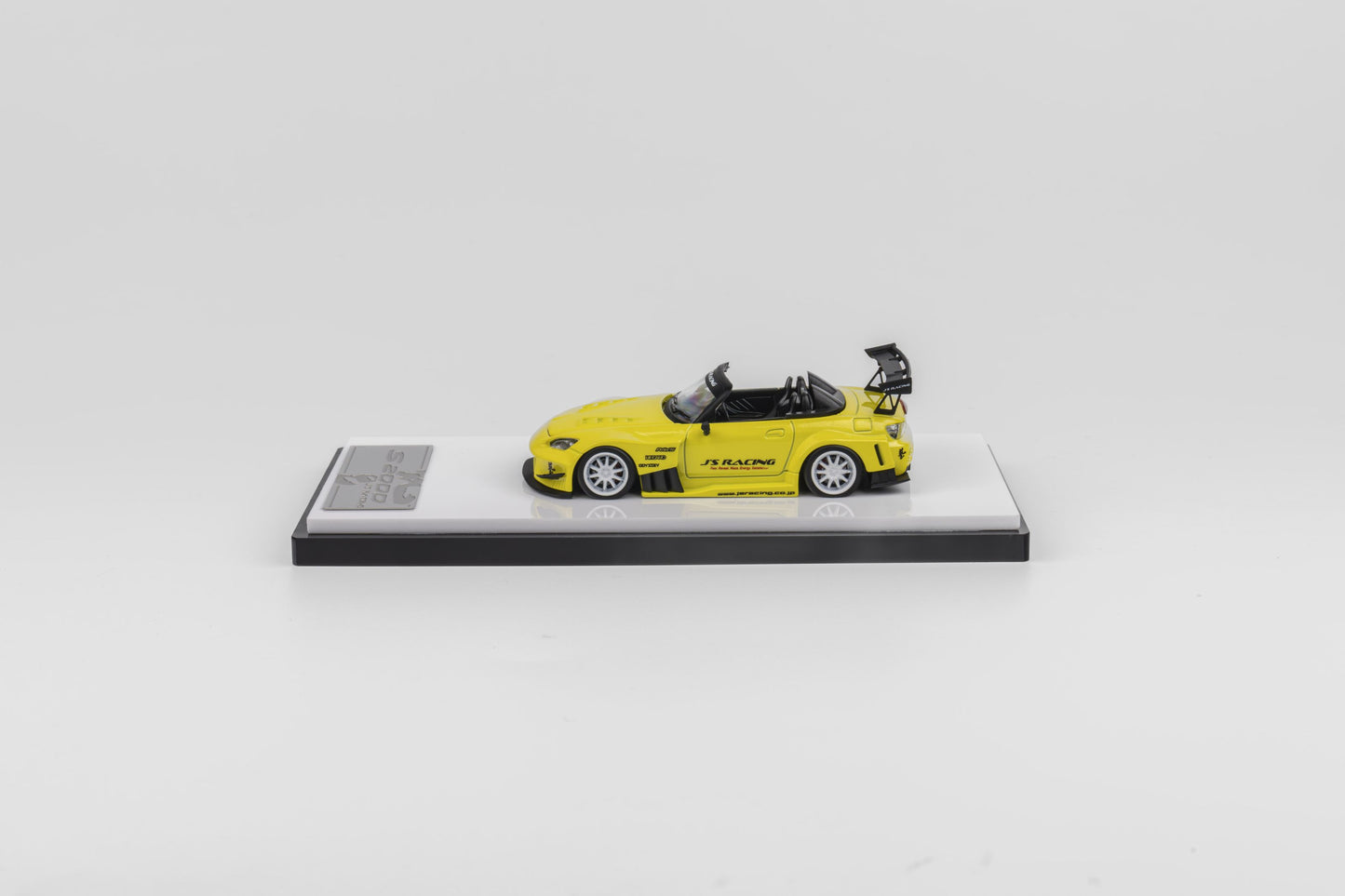 MicroTurbo 1/64 S2000 AP1 J's Racing Modified Metallic Yellow (Open-Hood丨Detachable Engine丨Magnet Spoiler)