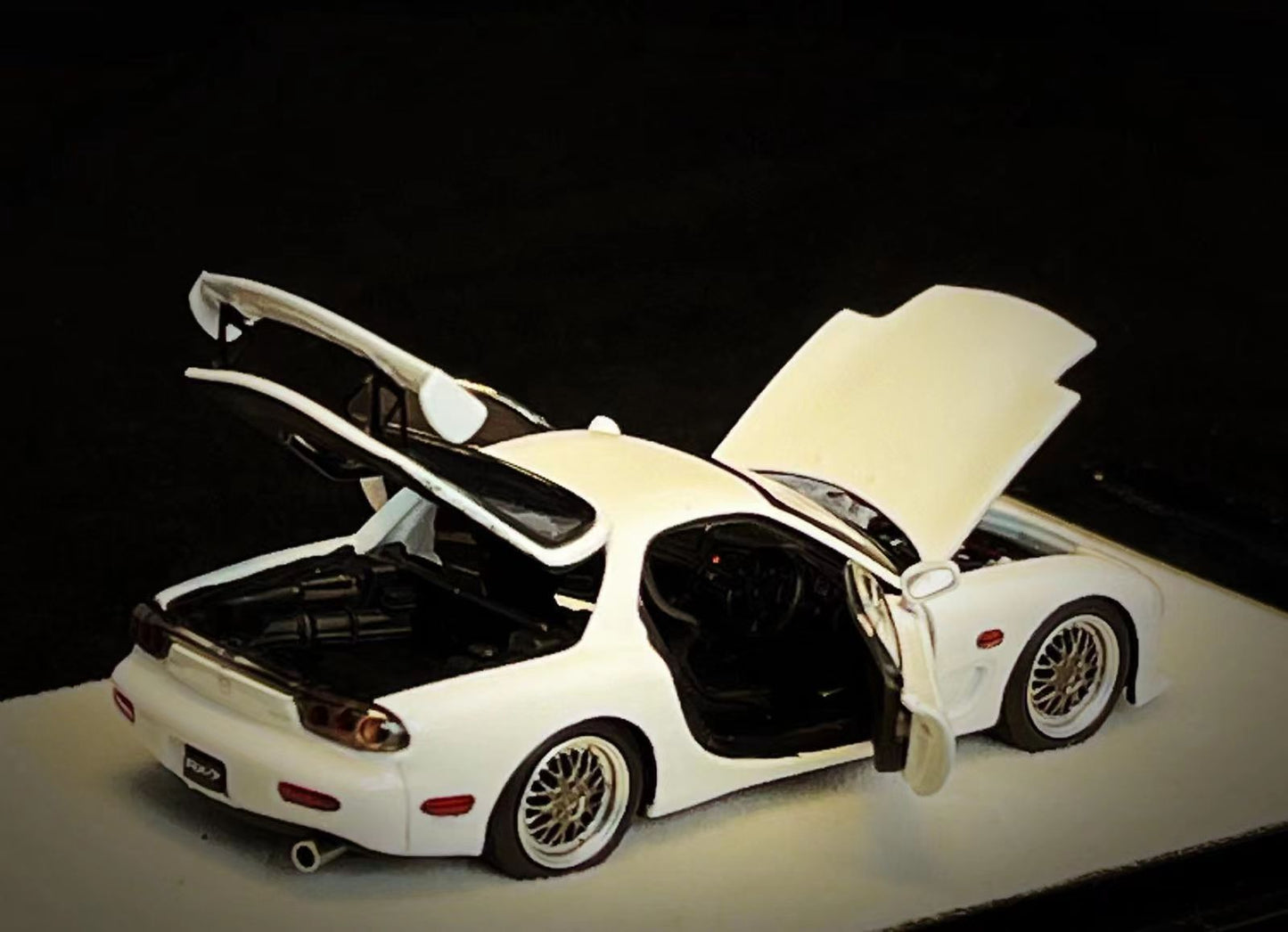 PGM 1/64 RX-7 FD3S White