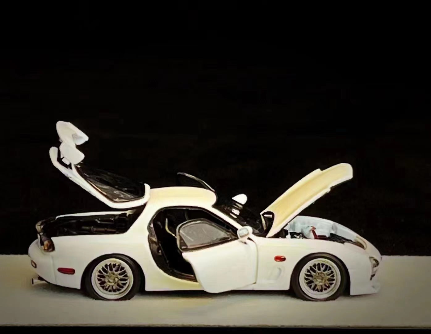 PGM 1/64 RX-7 FD3S White