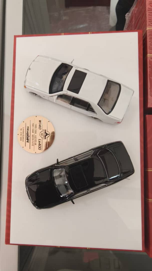 [ETA:  Oct 2025 ] Fine Works 1/64 Twin Cars Set - White W140 + Black LS400 - HEC Event Exclusive