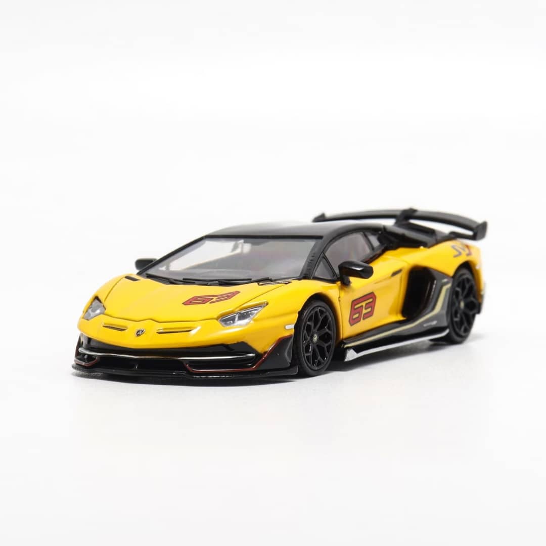 [ETA:  Nov 2025 ] MaxWell x Rhino Model 1/64 Aventador LP770-4 SVJ 63 Yellow