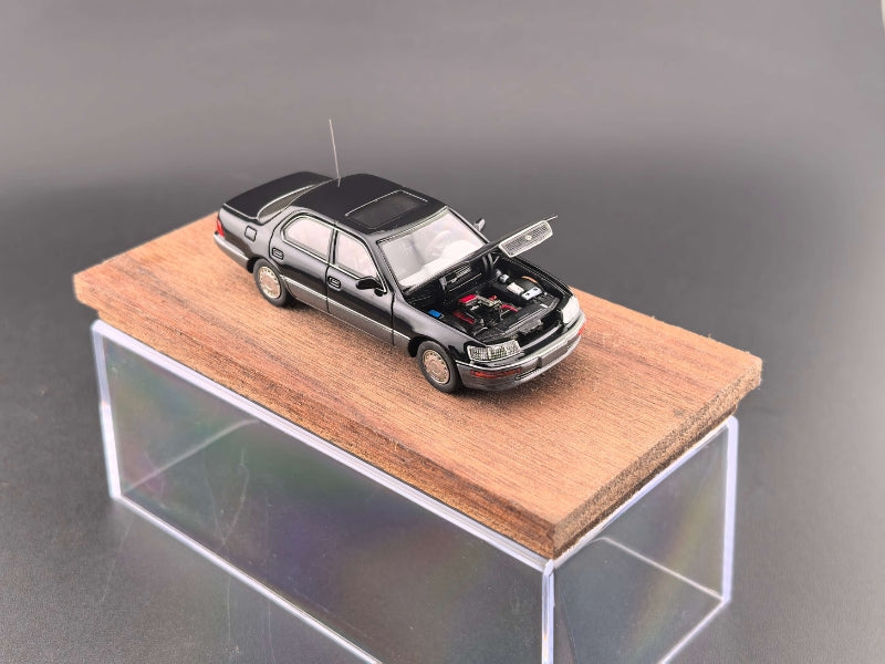 [ETA:  Oct 2025 ] Fine Works 1/64 Lexus LS400 XF10 (UCF10) Black-Grey