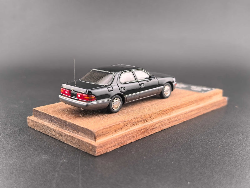 [ETA:  Oct 2025 ] Fine Works 1/64 Lexus LS400 XF10 (UCF10) Black-Grey