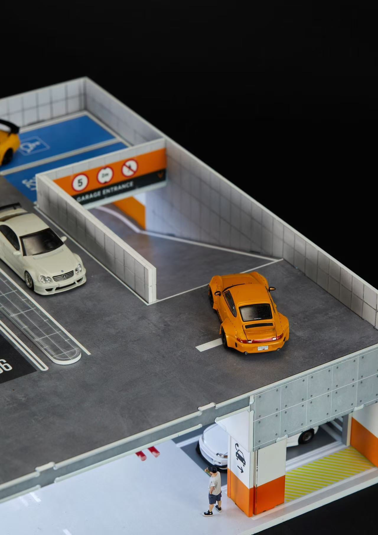 [ETA:  Dec 2025 ] You&Car 1/64 Basement Garage Series 01
Product Size: 300 x 300 x 105mm