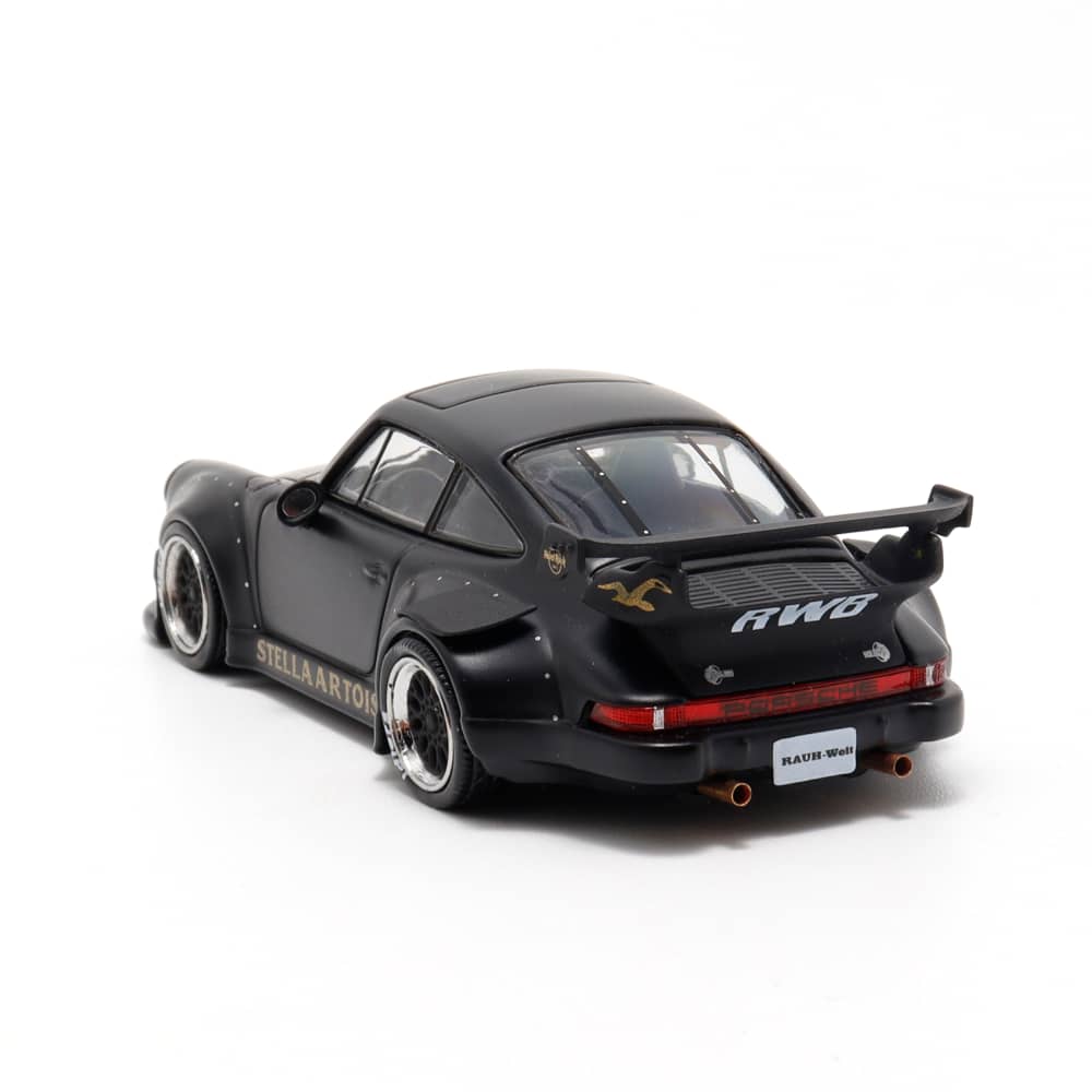 [ETA:  Nov 2025 ] Model Collect 1/64 Stella Artois 930 GT Wing