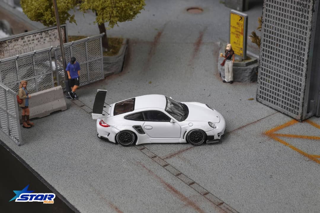 [ETA:  Feb 2026 ] HKM 1/64 911 (992) GT3 R Rennsport with Brumos Wing