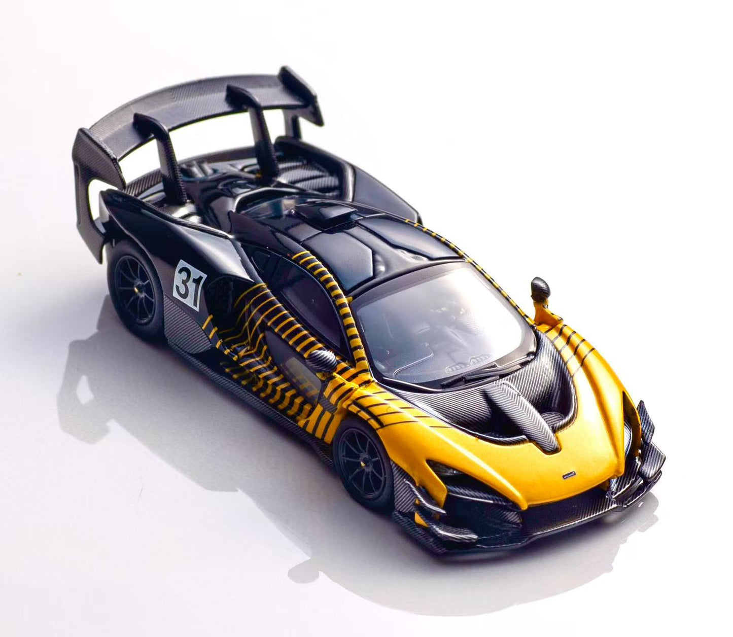 [ETA:  Nov 2025 ] CM Model 1/64 McLaren Senna GTR MDX 2025 SPECIAL EDITION