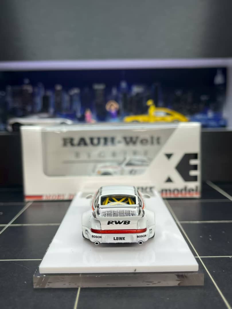 [ETA:  Dec 2025 ] XKE 1/64 RWB964 White 41# Livery