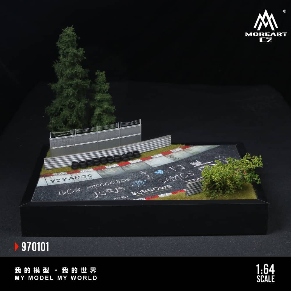 [ETA:  Mar 2026 ] MoreArt 1/64 MoreArt 1:64 Assembly Diorama Nurburgring Track Theme  01
Size: 32.7 x 22.7 x 26.5cm