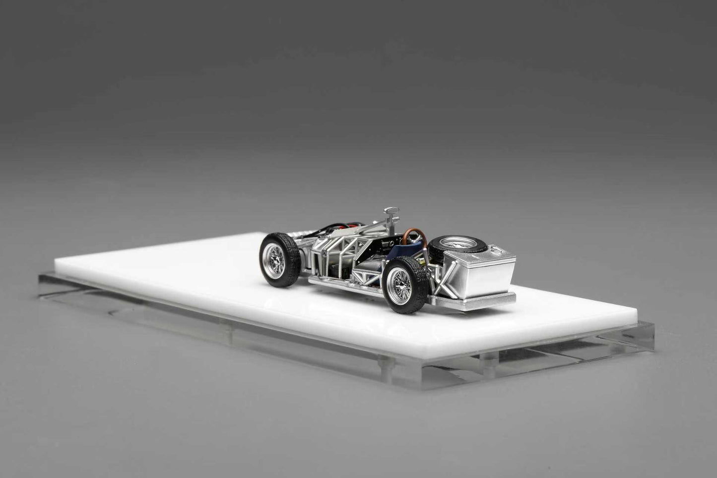 [ETA:  Jun 2026 ] MotorHelix 1/64 Spaceframe w/ Engine - Silver