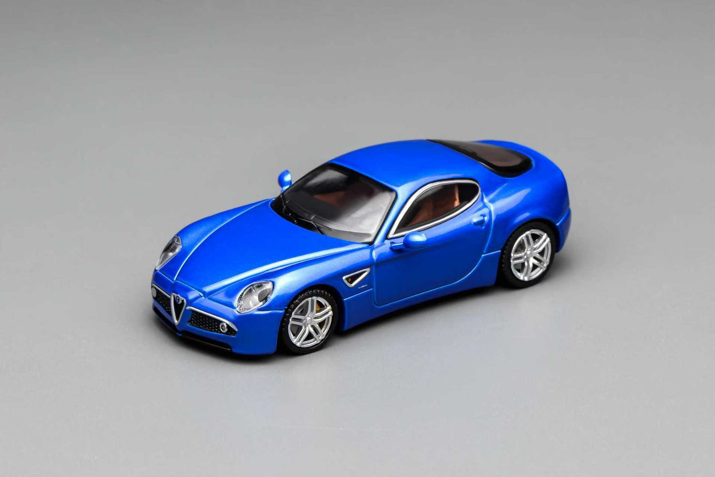 [ETA:  Jul 2026 ] Motorhelix 1/64 Alfa Romeo 8C Competizione 2008 - Metallic Blue