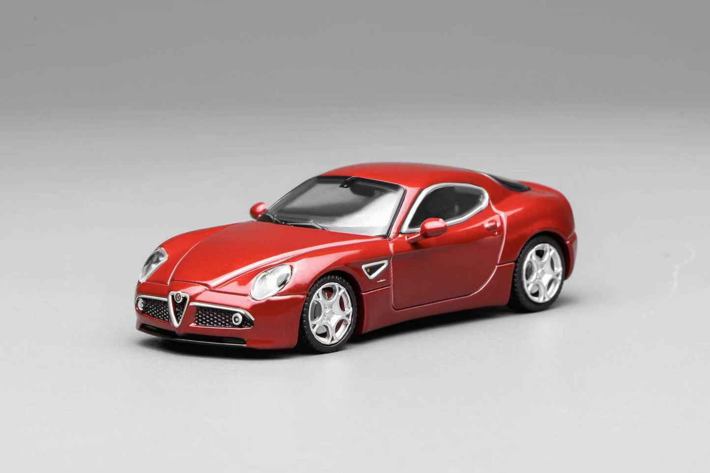 [ETA:  Jul 2026 ] Motorhelix 1/64 Alfa Romeo 8C Competizione 2008 - Rosso Alfa