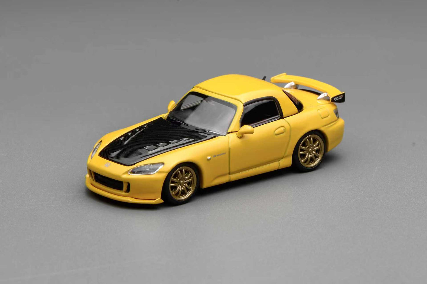 [ETA:  Apr 2026 ] Motorhelix 1/64 Honda S2000 Magnetic and Assembled Parts Blister Card Version