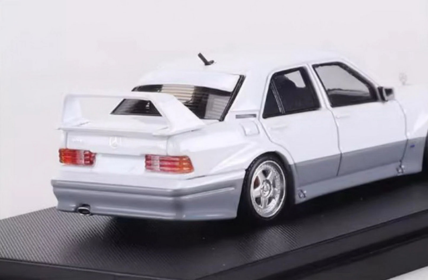 HKM 1/64 190E W201 2.5-16 Evo II Restmod- GT Silver / Gloss White/Candy Red