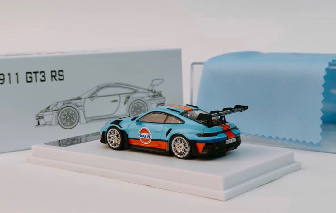 Solo 1/64 992 GT3 RS Gulf