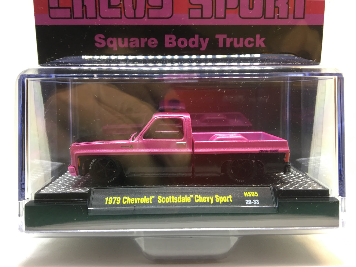M2 Machines 1:64 Hobby Exclusive 1979 Chevrolet Scottsdale Sport (Black and Pink Pearl two-tone)