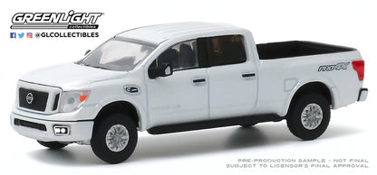 Greenlight 1:64 Blue Collar Collection Series 7 - 2019 Nissan Titan XD Pro-4X - Pearl White