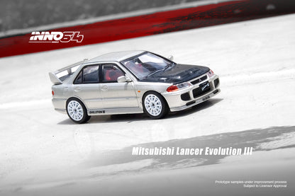 Inno64 1/64 MITSUBISHI LANCER EVOLUTION III Silver with Carbon Bonnet