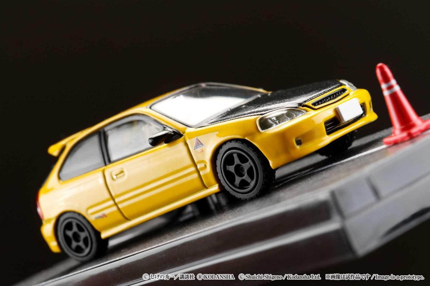 Hobby Japan 1/64 Honda CIVIC (EK9) Todo-Juku / Tomoyuki Tachi (INITIAL D: Diorama Set with Driver Figure)