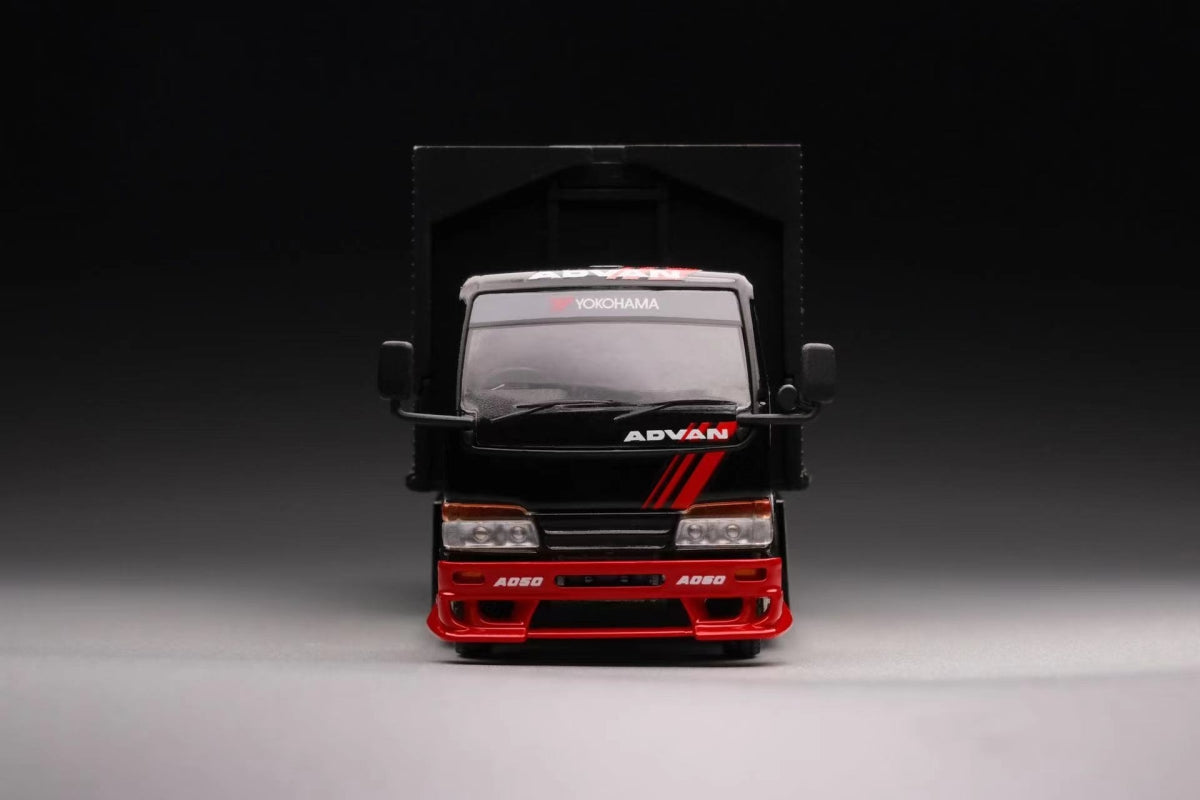 Peako x Y.E.S 1:64 ELF Custom Tow Truck - Advan