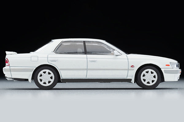 Tomica Limited Vintage LV-N259a Nissan Laurel 2500 Twincam 24V Medalist V White 1992 model